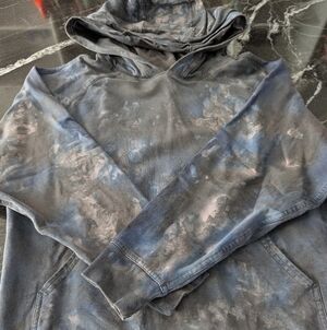 Women's Lululemon Blue Tie-Dye Hoodie